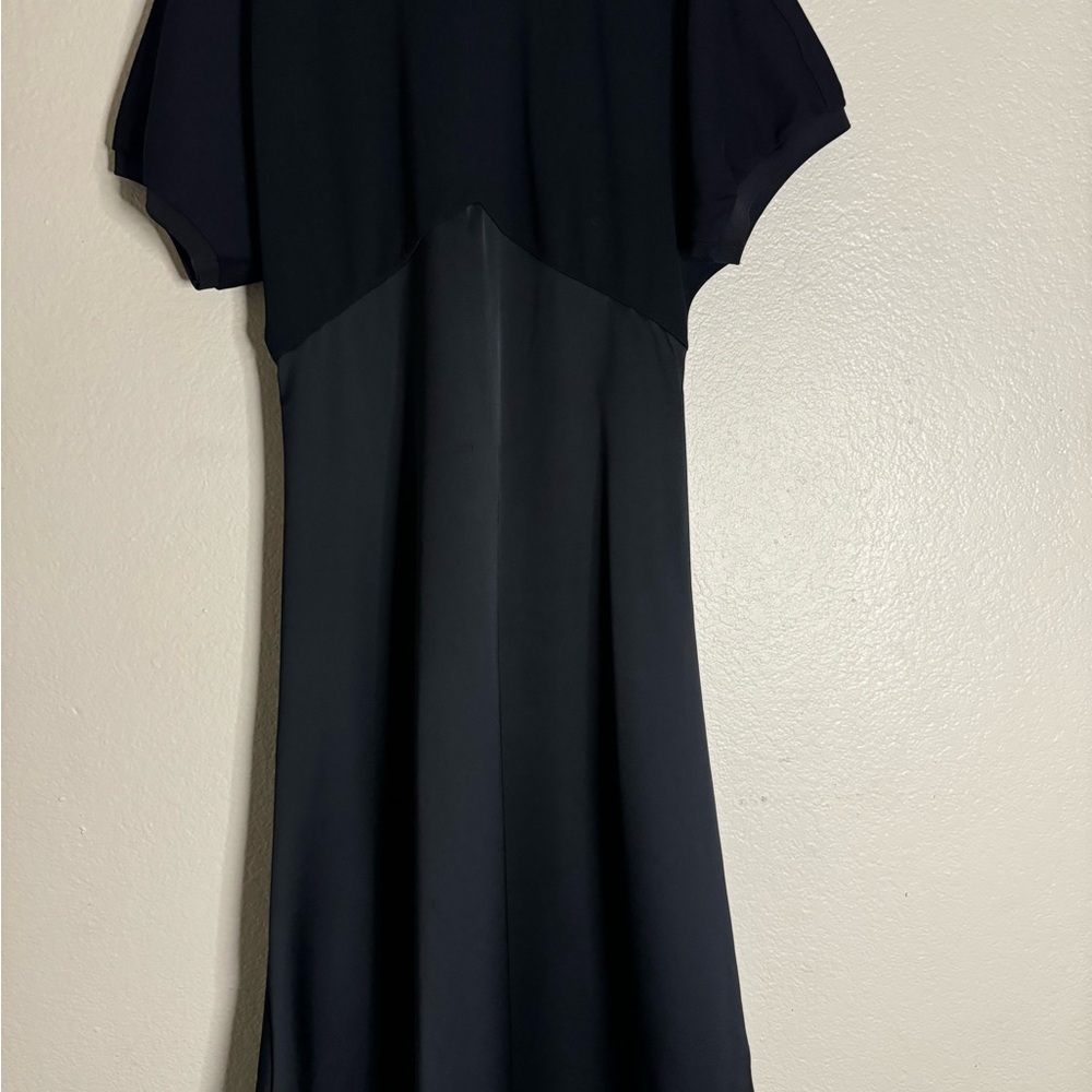 DKNY Black Short Sleeve Midi Dress with Flowy Skirt – Size S be